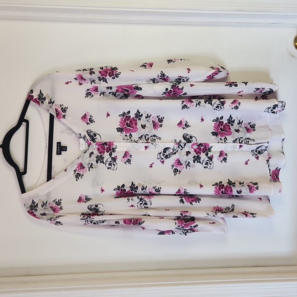 NWT Torrid 4X Blouse